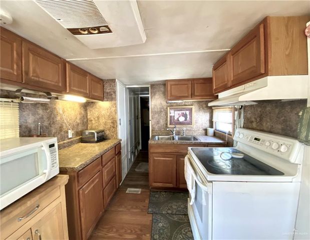 187 Ash Street, Mission, TX 78572