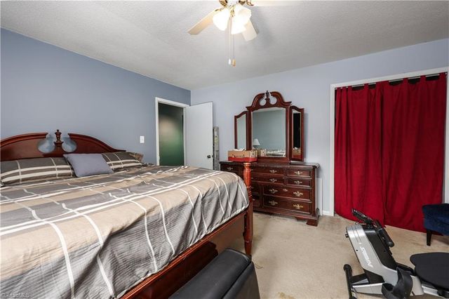 3900 Briarwood Avenue, High Point, NC 27265