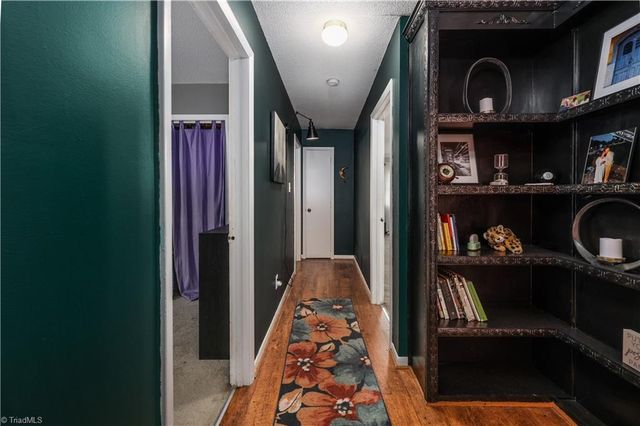 3900 Briarwood Avenue, High Point, NC 27265
