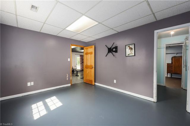 3900 Briarwood Avenue, High Point, NC 27265