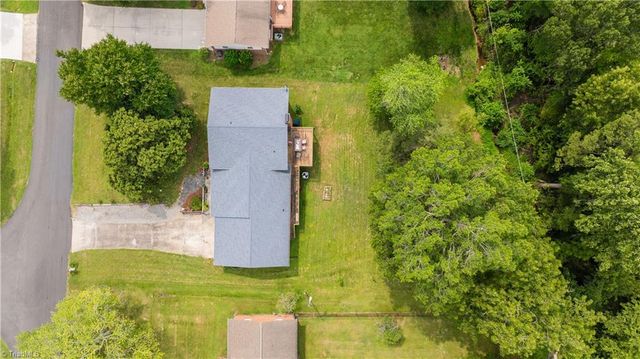 3900 Briarwood Avenue, High Point, NC 27265