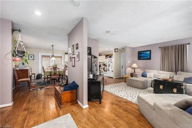 3900 Briarwood Avenue, High Point, NC 27265