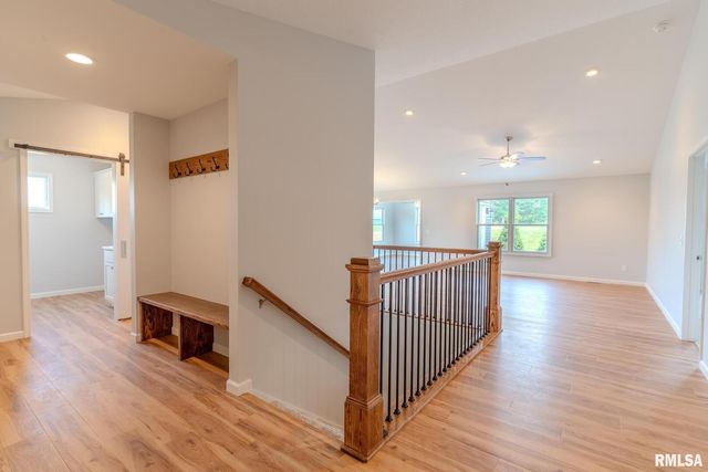 941 9TH Avenue N, Clinton, IA 52732