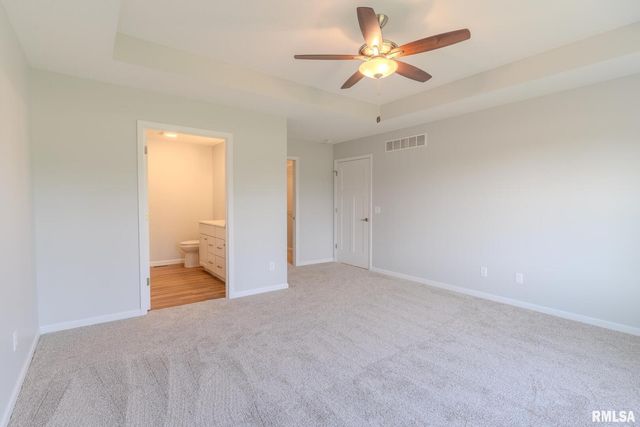 941 9TH Avenue N, Clinton, IA 52732