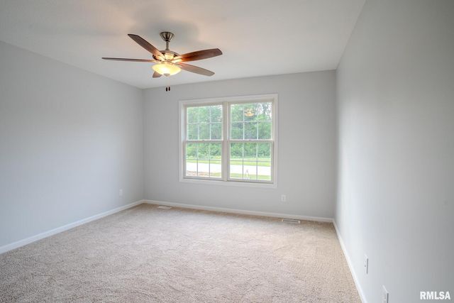 941 9TH Avenue N, Clinton, IA 52732