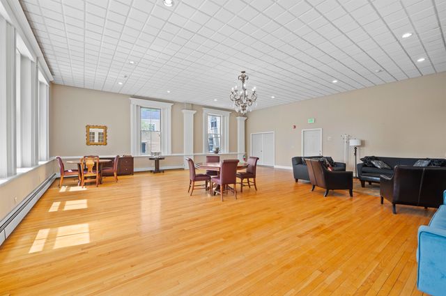 401 State St Unit M301, Portsmouth, NH 03801