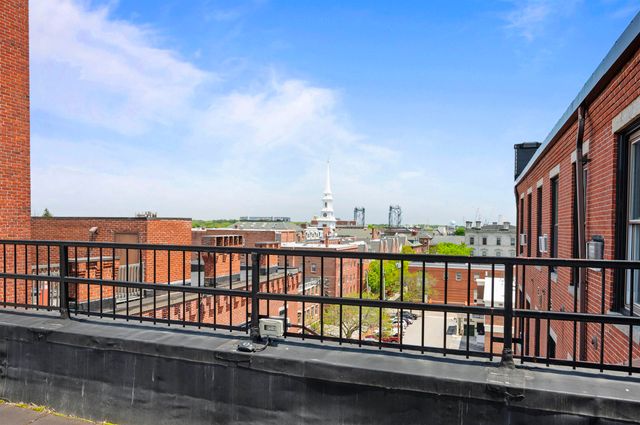401 State St Unit M301, Portsmouth, NH 03801
