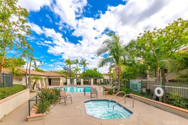 68 Via Contento, Rancho Santa Margarita, CA 92688