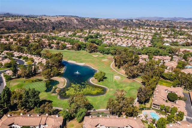 68 Via Contento, Rancho Santa Margarita, CA 92688