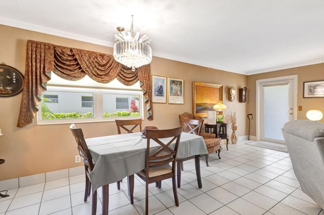 643 Flanders N, Delray Beach, FL 33484