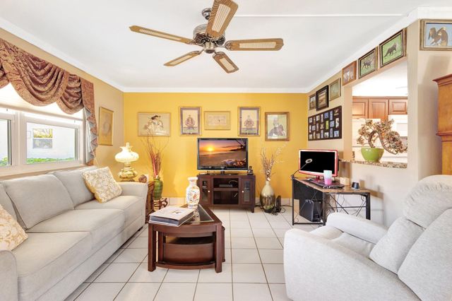 643 Flanders N, Delray Beach, FL 33484