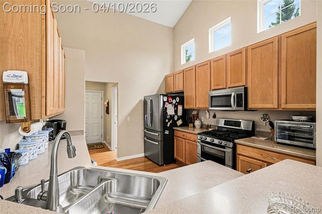 1601 Mallard Pond Drive, Howell, MI 48855