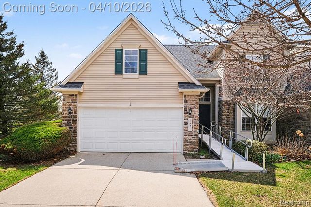 1601 Mallard Pond Drive, Howell, MI 48855