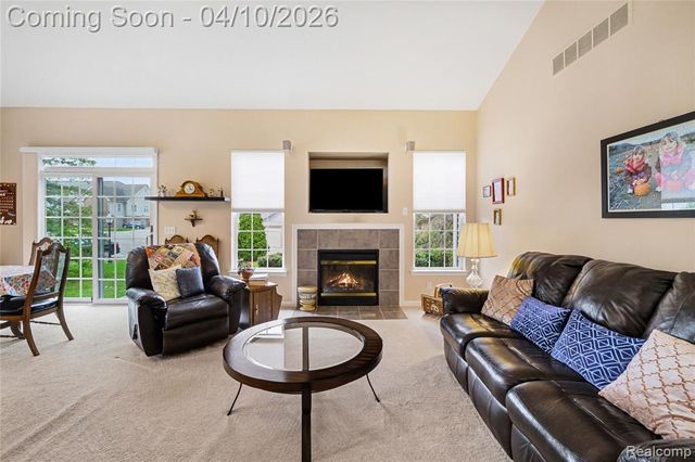 1601 Mallard Pond Drive, Howell, MI 48855