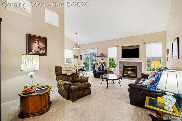1601 Mallard Pond Drive, Howell, MI 48855
