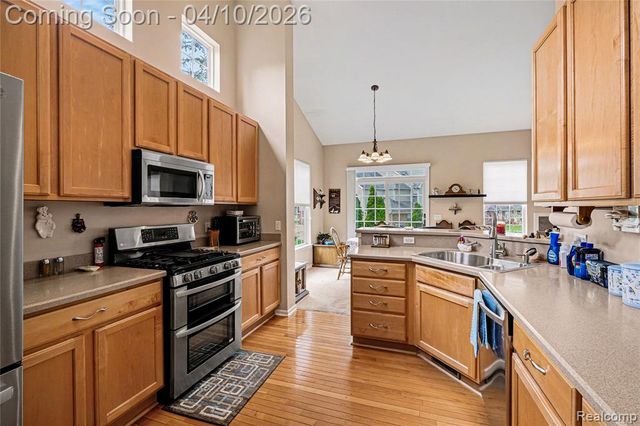 1601 Mallard Pond Drive, Howell, MI 48855