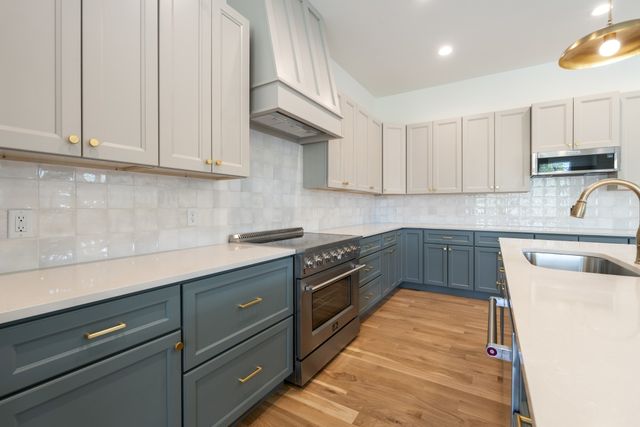310 McKennell Dr, Nashville, TN 37206