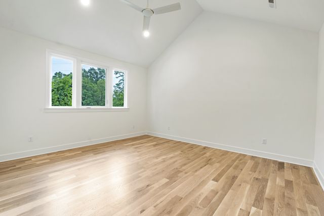 310 McKennell Dr, Nashville, TN 37206