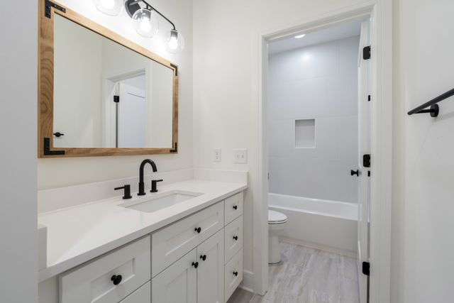 310 McKennell Dr, Nashville, TN 37206