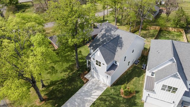 310 McKennell Dr, Nashville, TN 37206