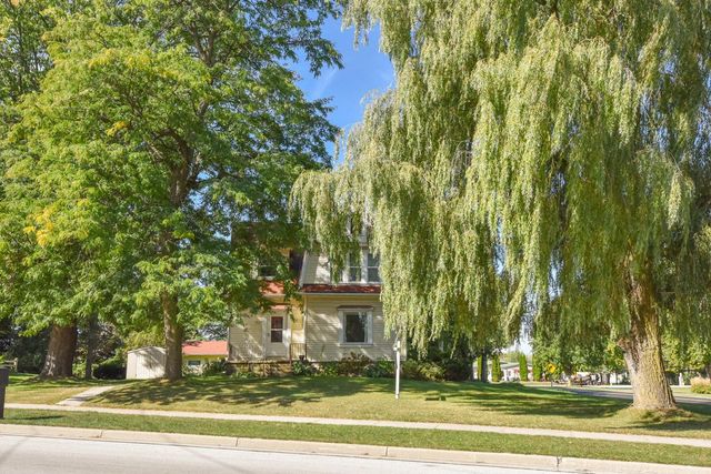 825 Wisconsin STREET, Adell, WI 53001