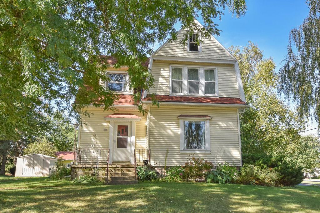 825 Wisconsin STREET, Adell, WI 53001