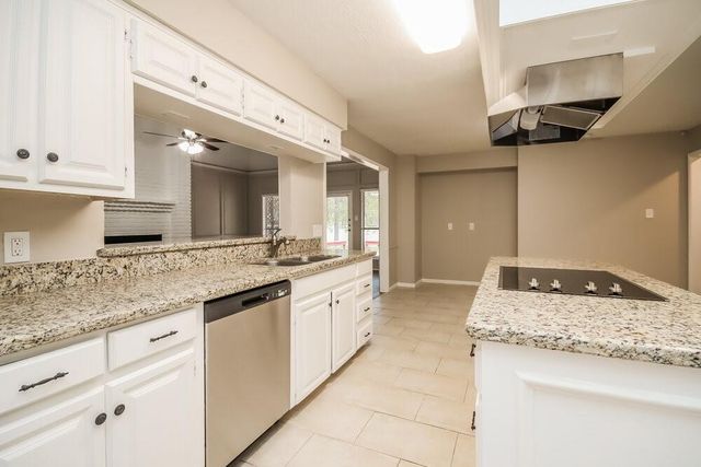 18 Laguna Road, Montgomery, TX 77356