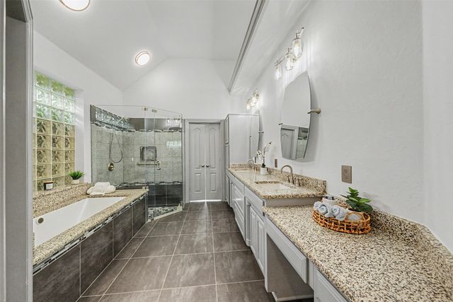 1304 Greenview Drive, Aledo, TX 76008