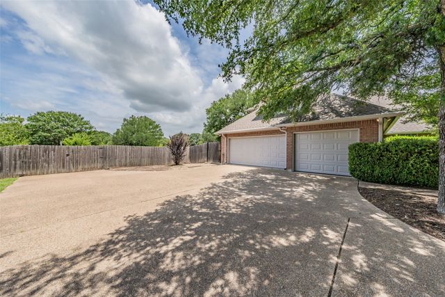 1304 Greenview Drive, Aledo, TX 76008