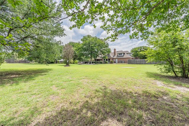 1304 Greenview Drive, Aledo, TX 76008
