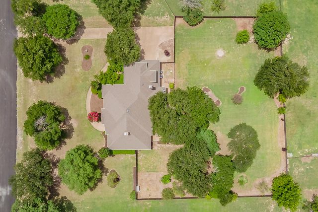 1304 Greenview Drive, Aledo, TX 76008
