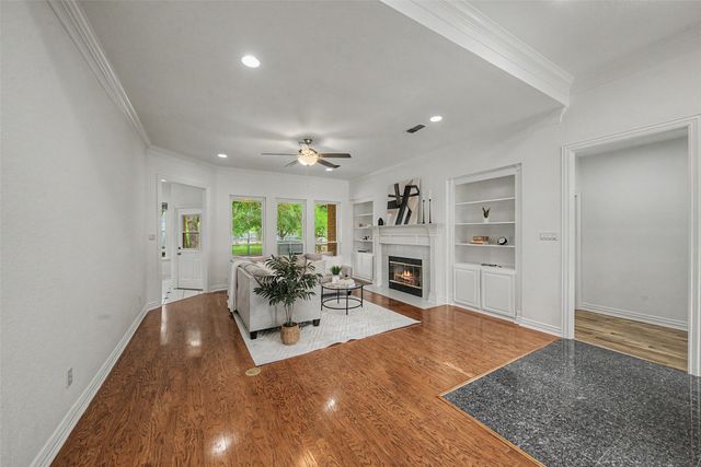 1304 Greenview Drive, Aledo, TX 76008