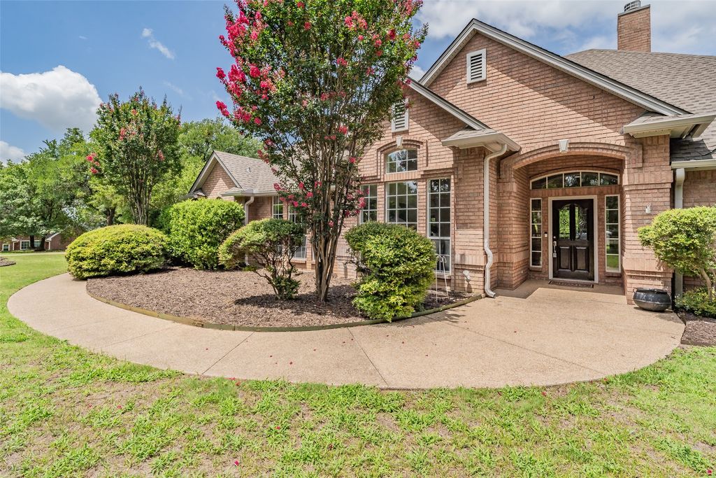 1304 Greenview Drive, Aledo, TX 76008