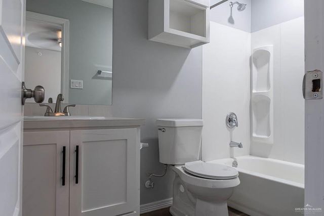 627 E Danielle Avenue, Pharr, TX 78577