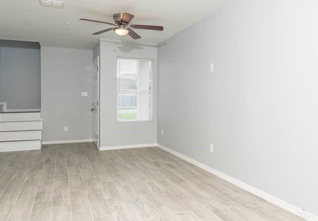 627 E Danielle Avenue, Pharr, TX 78577