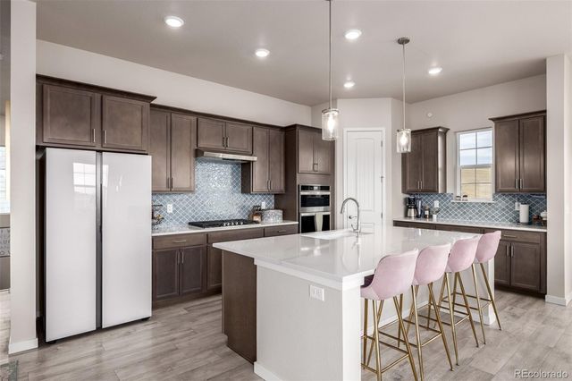 6657 S Kline Way, Littleton, CO 80127