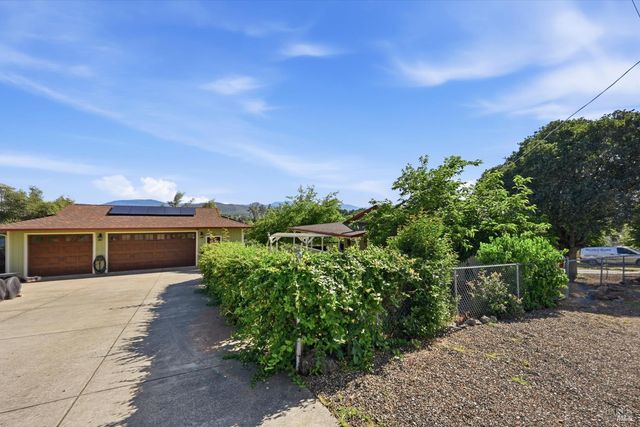 20257 Indian Rock Rd, Hidden Valley Lake, CA 95467