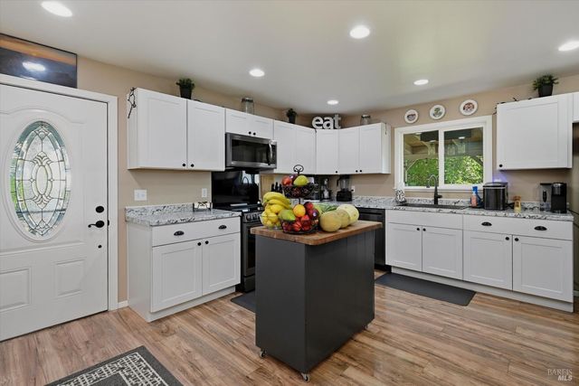 20257 Indian Rock Rd, Hidden Valley Lake, CA 95467