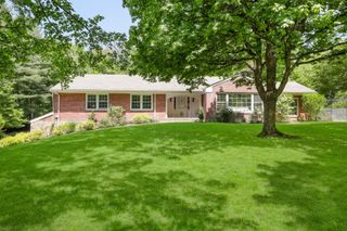 16 Pine Hill Drive, Katonah, NY 10536