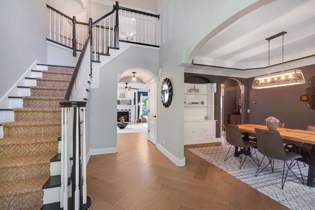 6N004 Westwood Lane, St. Charles, IL 60175