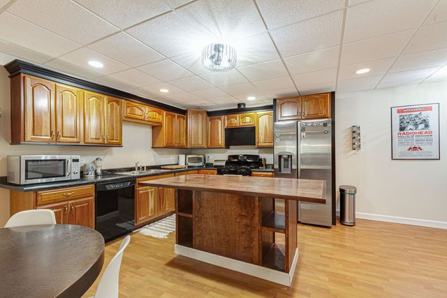 6N004 Westwood Lane, St. Charles, IL 60175