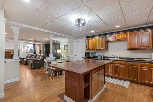 6N004 Westwood Lane, St. Charles, IL 60175