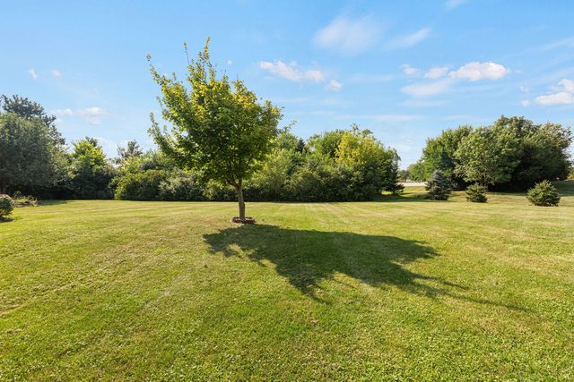 6N004 Westwood Lane, St. Charles, IL 60175