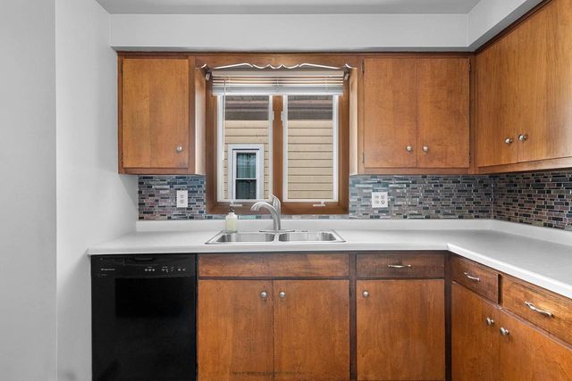 112 YALE STREET, Green Bay, WI 54303