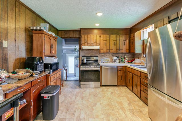 2802 Canterbury Dr, Springfield, TN 37172