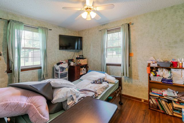 2802 Canterbury Dr, Springfield, TN 37172