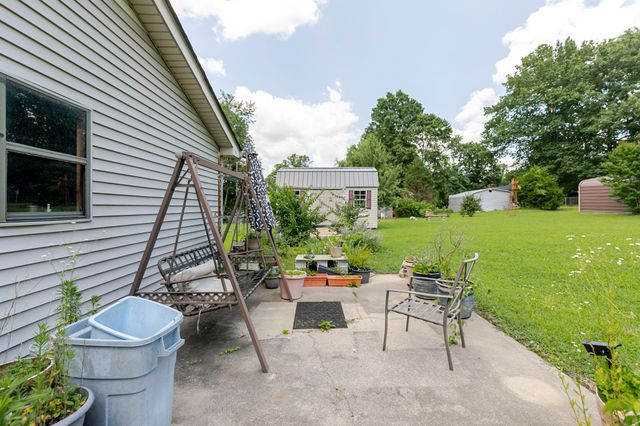 2802 Canterbury Dr, Springfield, TN 37172