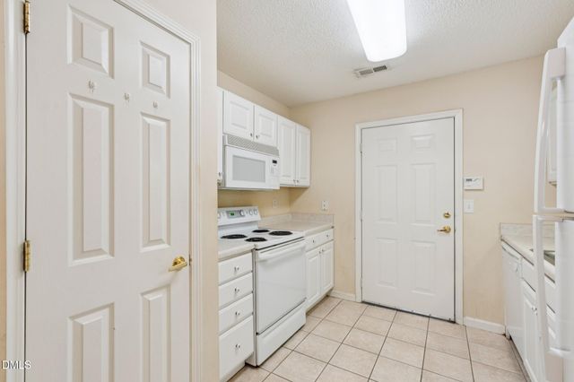 2521 Gordon Glen Court 102, Raleigh, NC 27617