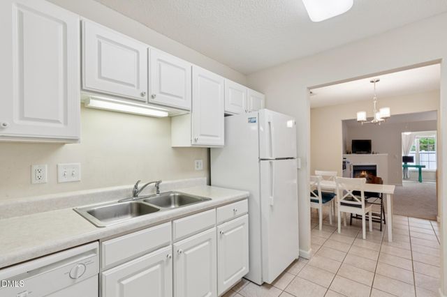 2521 Gordon Glen Court 102, Raleigh, NC 27617