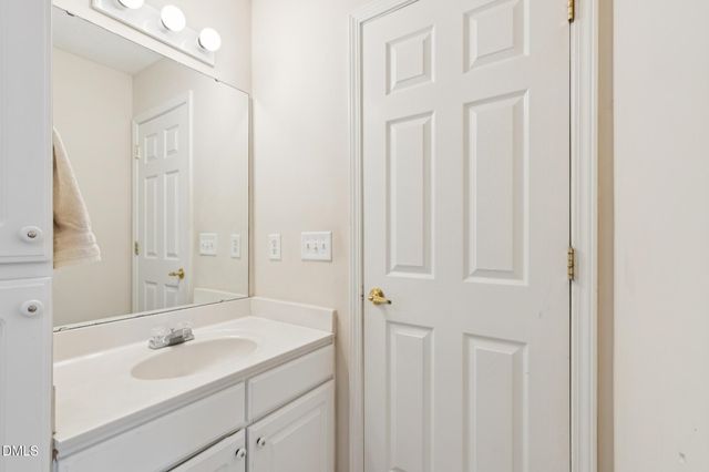 2521 Gordon Glen Court 102, Raleigh, NC 27617